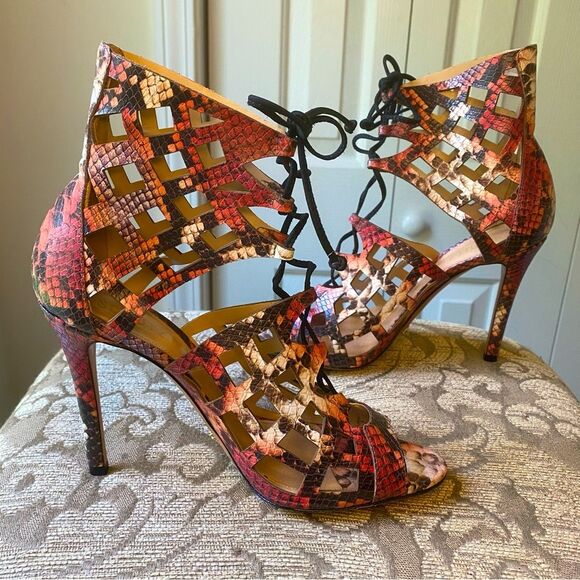 Schutz Blake Python Laser Cut Out Leather Ankle Bootie Heels Size 8.5 - Picture 4 of 7